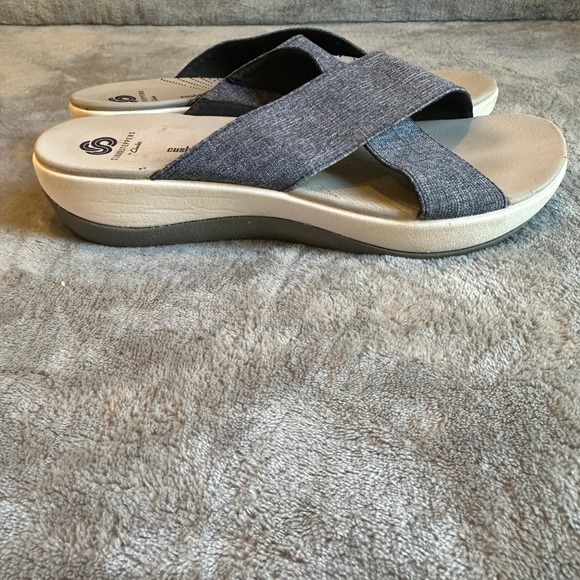 Cloudsteppers by Clarks Women's Gray Criss Cross Slide Sandals Size 9 - Picture 2 of 6